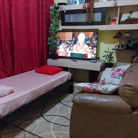 Casa Da Tia La Preco Unico Pela Casa Inteira, Cabem Ate 6 Pessoas Proximo Ao Santuario De Aparecida Villa Aparecida  Dış mekan fotoğraf